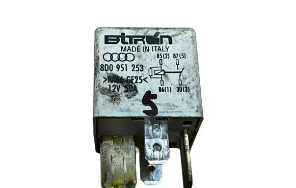 Audi A6 S6 C6 4F Other relay 8D0951253