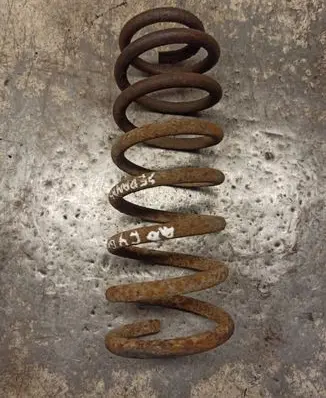 Audi A6 S6 C4 4A Rear coil spring