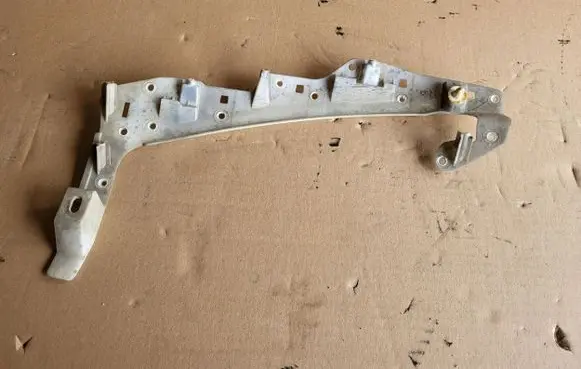 Citroen C4 Aircross Front bumper mounting bracket 6400D941