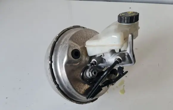 Volvo XC90 Brake booster P31381415