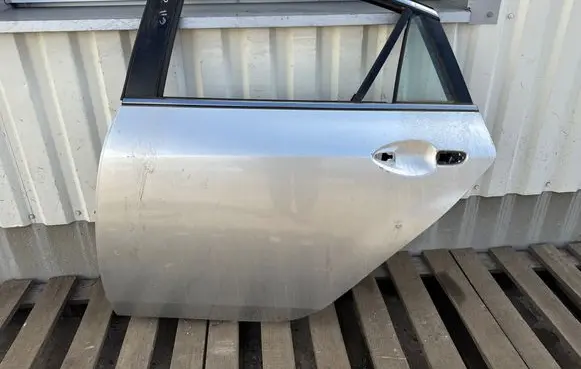 Mazda 6 Rear door