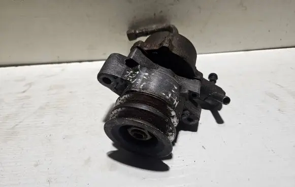 Mazda 626 Power steering pump X2T50299 RFGI18G00