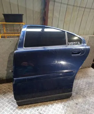 Volvo S60 Rear door