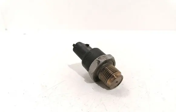 KIA Sorento Fuel pressure regulator 0281002568