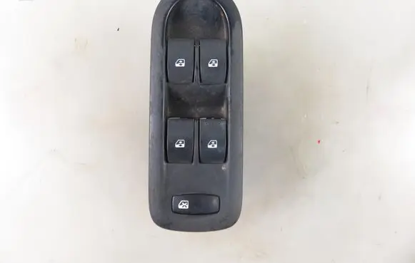 Renault Scenic II - Grand scenic II Electric window control switch 8200160603