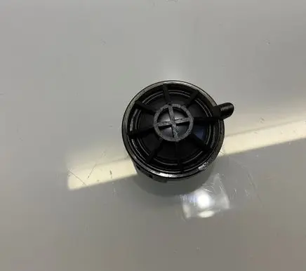 Mercedes-Benz E W211 Front door high frequency speaker A2218201202 2218201202
