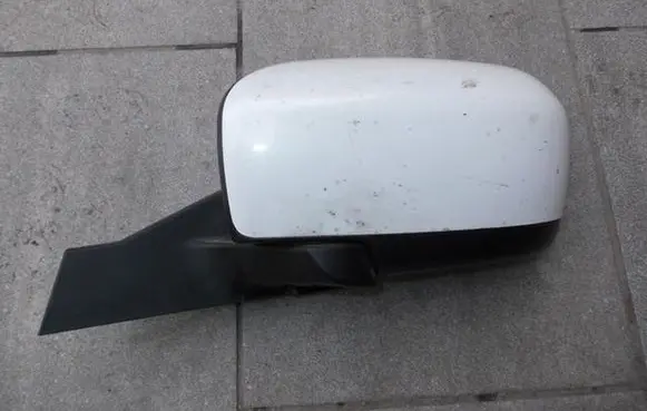 Mazda 5 Front door electric wing mirror