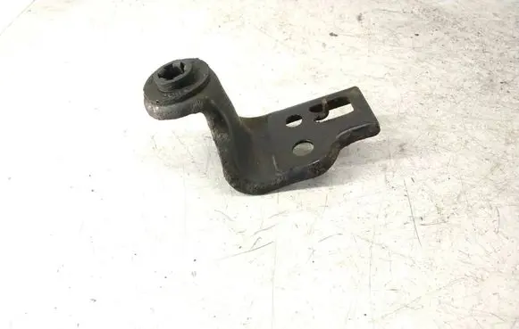 Toyota Avensis T250 Radiator mount bracket