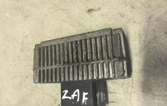 Opel Zafira A Glow plug pre-heat relay 09132691