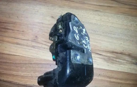 Chrysler Neon I Rear door lock