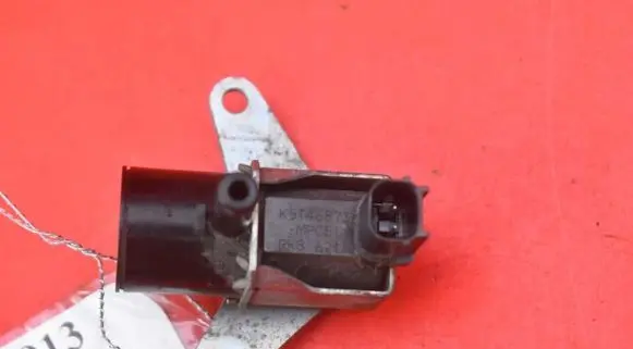 Honda Civic X Vacuum valve K5T46873