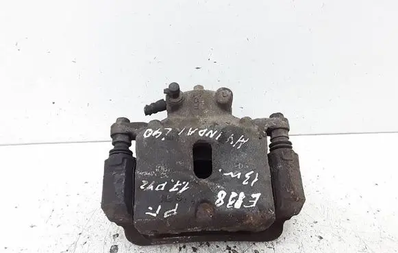 Hyundai i40 Front brake caliper