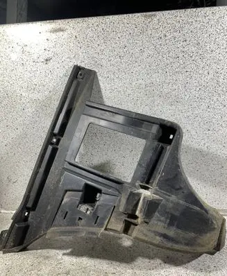 Volvo XC70 Rear bumper mounting bracket 8648149