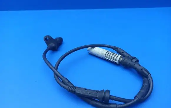 BMW 7 E65 E66 ABS brake wheel speed sensor 6752159 34526752159