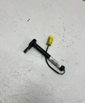 BMW 2 F46 Bonnet Pedestrian Airbag Actuator 7348855