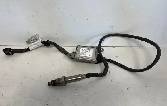 Mercedes-Benz C W205 Lambda probe sensor A0009054410