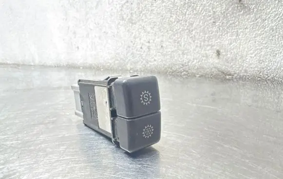 Opel Frontera B Other switches/knobs/shifts M16344