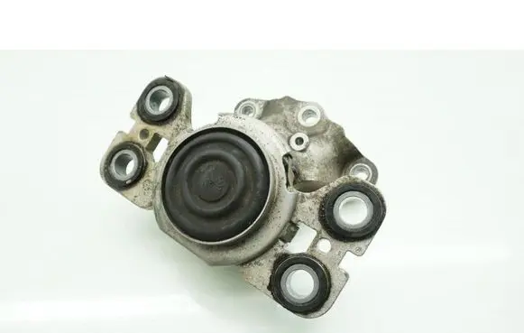 Volvo V60 Gearbox mounting bracket 31401307