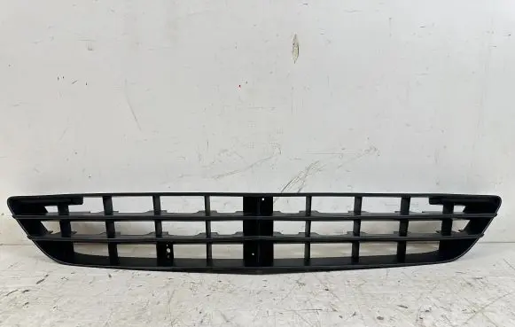 Mercedes-Benz R W251 Front bumper lower grill A2518850553