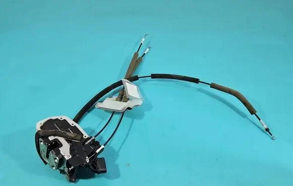 Infiniti QX50 (J50) Front door lock A6JNAXJ IMPRK1526962