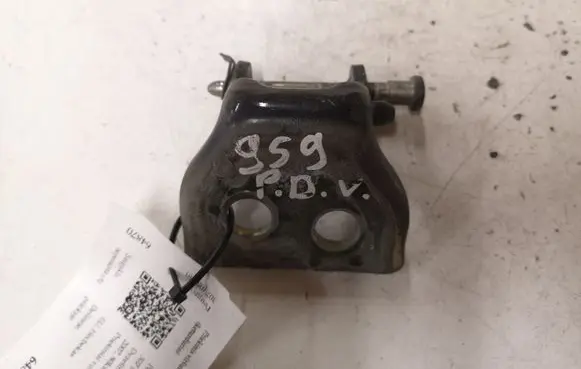Peugeot 307 Front door upper hinge