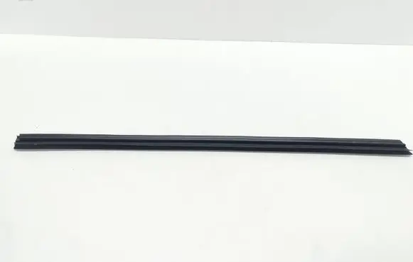 Jaguar I-Pace Front door glass trim molding J9D321435A J9D821435A