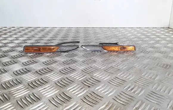 Ford Mondeo MK IV Front fender indicator light 7S7113K354AF 7S7113K354BF