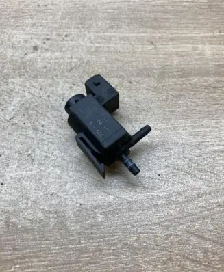 Opel Zafira A Vacuum valve 90530039