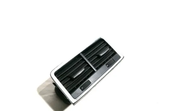 Audi Q7 4L Rear air vent grill 4L0819203K