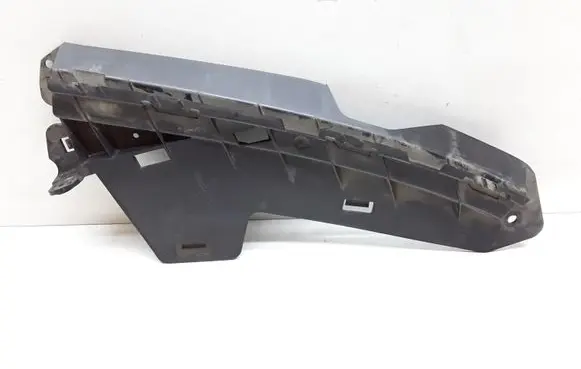 Volvo V70 Front bumper mounting bracket 30796388