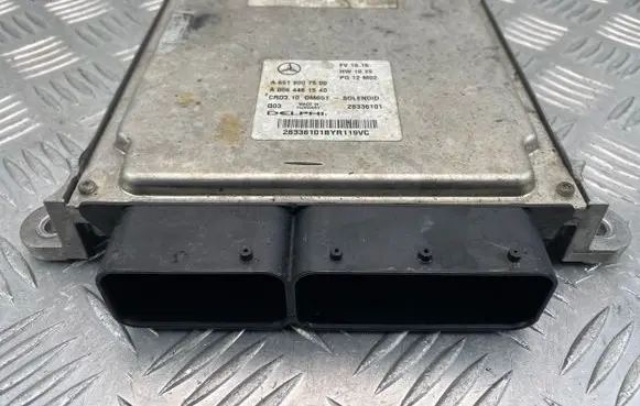 Mercedes-Benz C W204 Engine control unit/module A6519007500 28336101 A0064461540