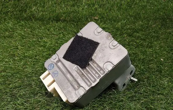 Toyota Prius (NHW20) Power steering control unit/module 8965047082 1129001101