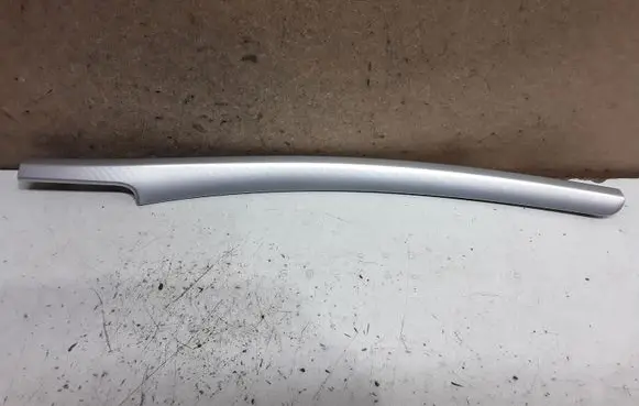 Skoda Superb B6 (3T) Panel trim 3T1858418B