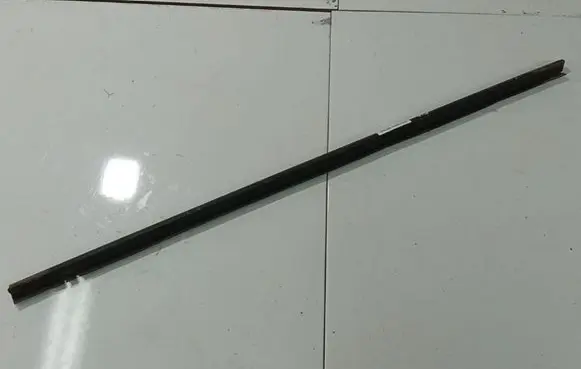 Honda Accord Front door glass trim molding 