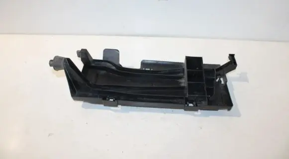 Renault Kangoo II Intercooler pipe mounting bracket 214981857R
