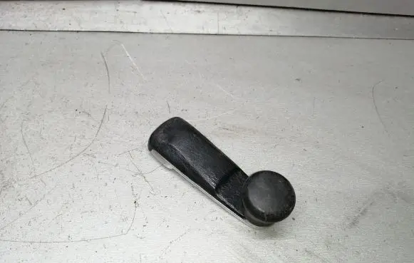 Mercedes-Benz E W124 Front door window winding handle 