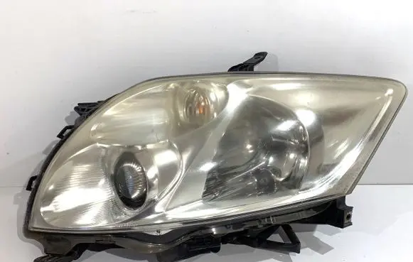 Toyota Auris 150 Headlight/headlamp 