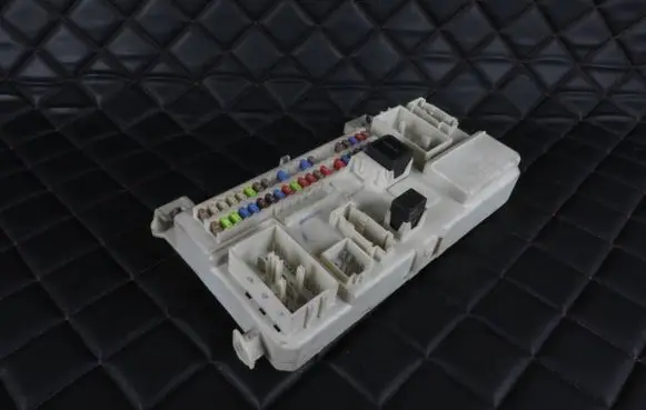 Volvo V50 Fuse module 31254317 519096705 05160918