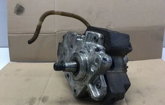 Renault Espace - Grand espace IV Fuel injection high pressure pump 0445010075