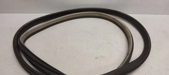 Opel Vectra C Front door rubber seal 13149760 000205237