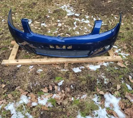 Toyota Corolla Verso AR10 Front bumper