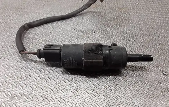 Audi A6 S6 C6 4F Headlight washer pump 3B7955681