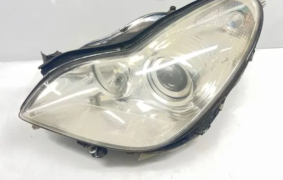 Mercedes-Benz CLS C219 Headlight/headlamp 159677 5DV008290