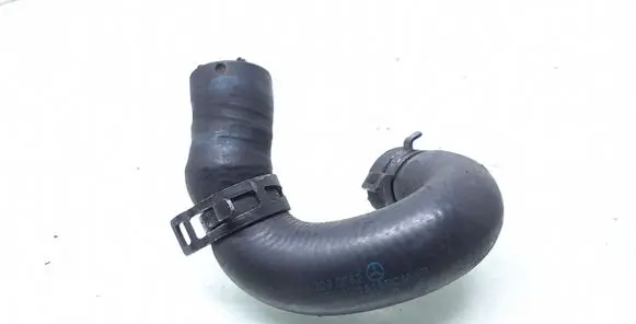 Mercedes-Benz CLS C218 X218 Engine coolant pipe/hose A6512030882