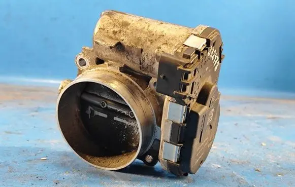 Chrysler 200 Throttle body valve 5184349AC