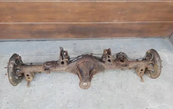 Toyota Land Cruiser (J120) Rear axle beam with reductor J120MOSTTYLNY