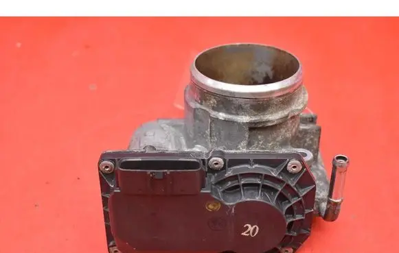 Mazda CX-5 Throttle body valve SH01136B0