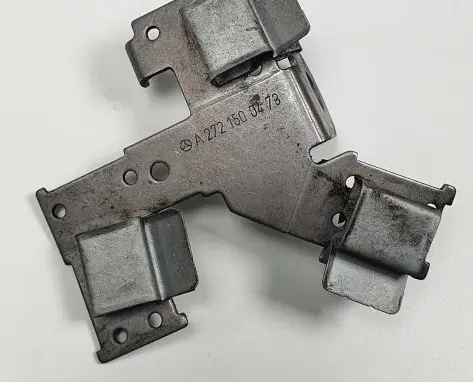 Mercedes-Benz C W204 Holder (bracket) A2721500473