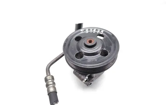 Land Rover Freelander 2 - LR2 Power steering pump 6G91-3A696-EF 6G913A733-EA