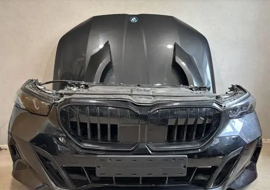 BMW 5 G60 G61 Front piece kit 5A798E2 5A798E1